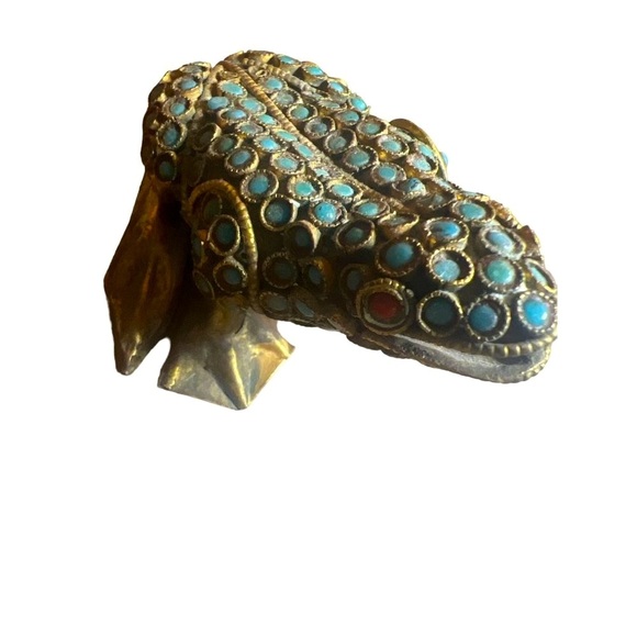 Tibetan Frog Brass Turquoise Vintage Beads Coral Eyes Inlaid  by Hand - Picture 7 of 9